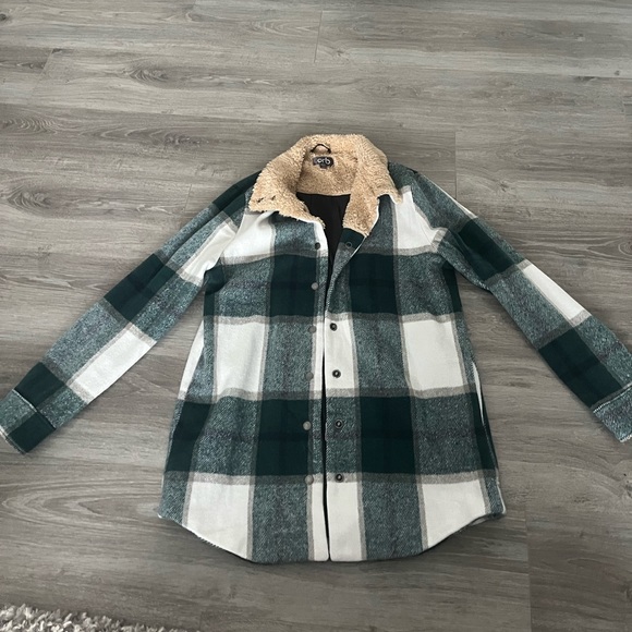 Orb Plaid shacket - Picture 1 of 4